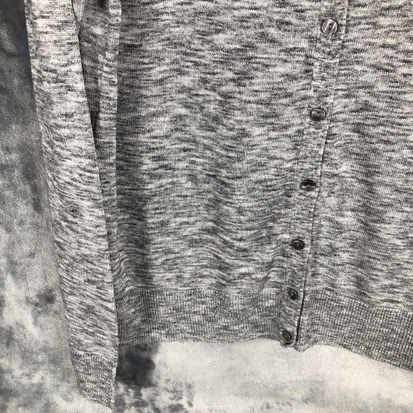 Croft and Barrow Woman's Cardigan Sweater Size Medium Long Sleeve Button Up - Picture 5 of 10